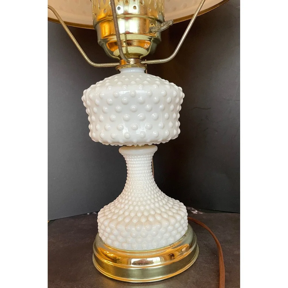 Fenton Style Hobnail Milk Glass Table Lamp White Excellent Vintage Must Rewire - Picture 9 of 16